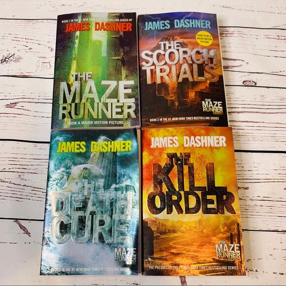 The Maze Runner Series 1-4 James Dashner - Picture 3 of 7